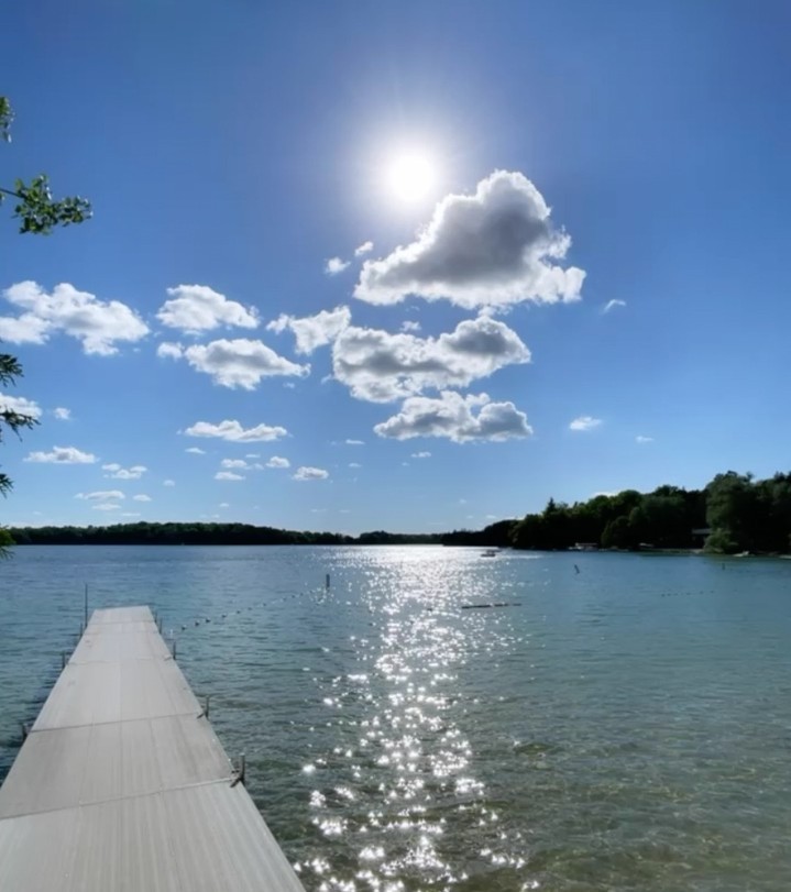 Summer Outdoor Activities in Elkhart Lake ☀️ Located one hour north of Milwaukee in Sheboygan County, Elkhart Lake provides outdoor relaxation and exploration for all ages. From hiking and biking to putting and fishing, we have a list of some fabulous outdoor activities in Elkhart Lake to check out this summer on FabulousWisconsin.com. ⁠
⁠